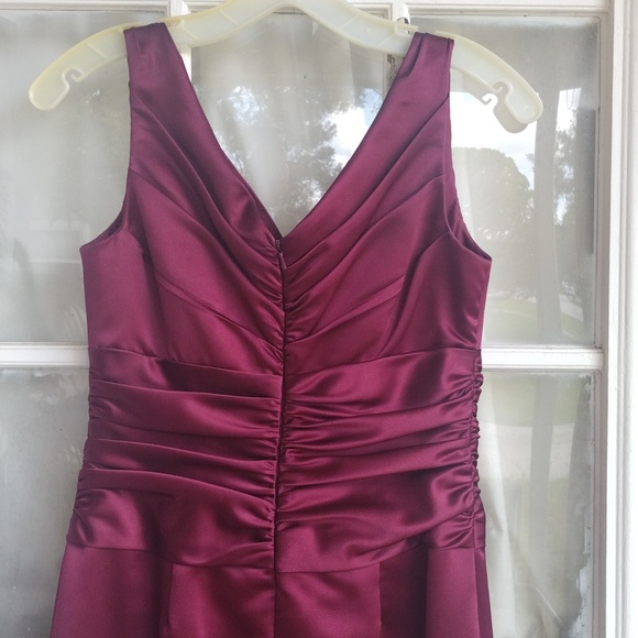 David's Bridal dress wine color size 4 - Picture 7 of 11